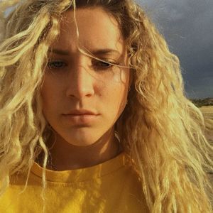 Meet your Posher, Kelsey